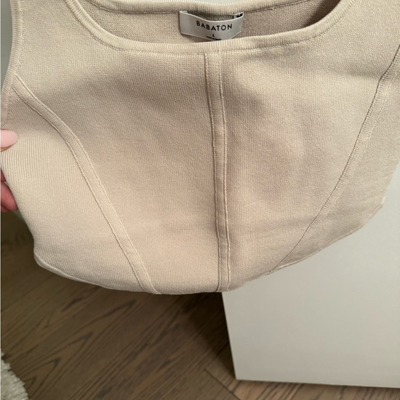 Aritzia tank top - Picture 4 of 5